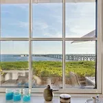Family-friendly Beachside